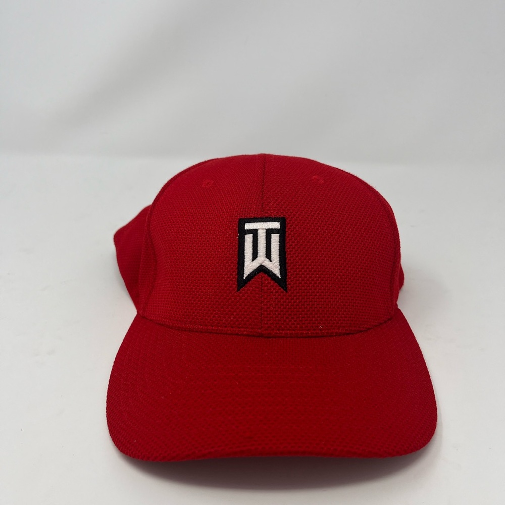 Nike One Tiger Woods Flex Fit Red Golf Stretch Fitted Mesh Hat Cap M/L